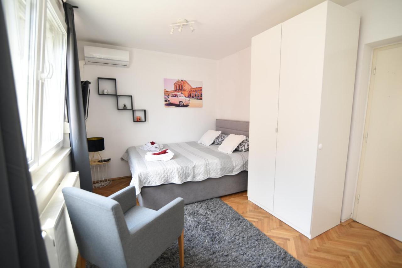 Gretanola Studio In Zagreb, Parking, Self Check-In ภายนอก รูปภาพ