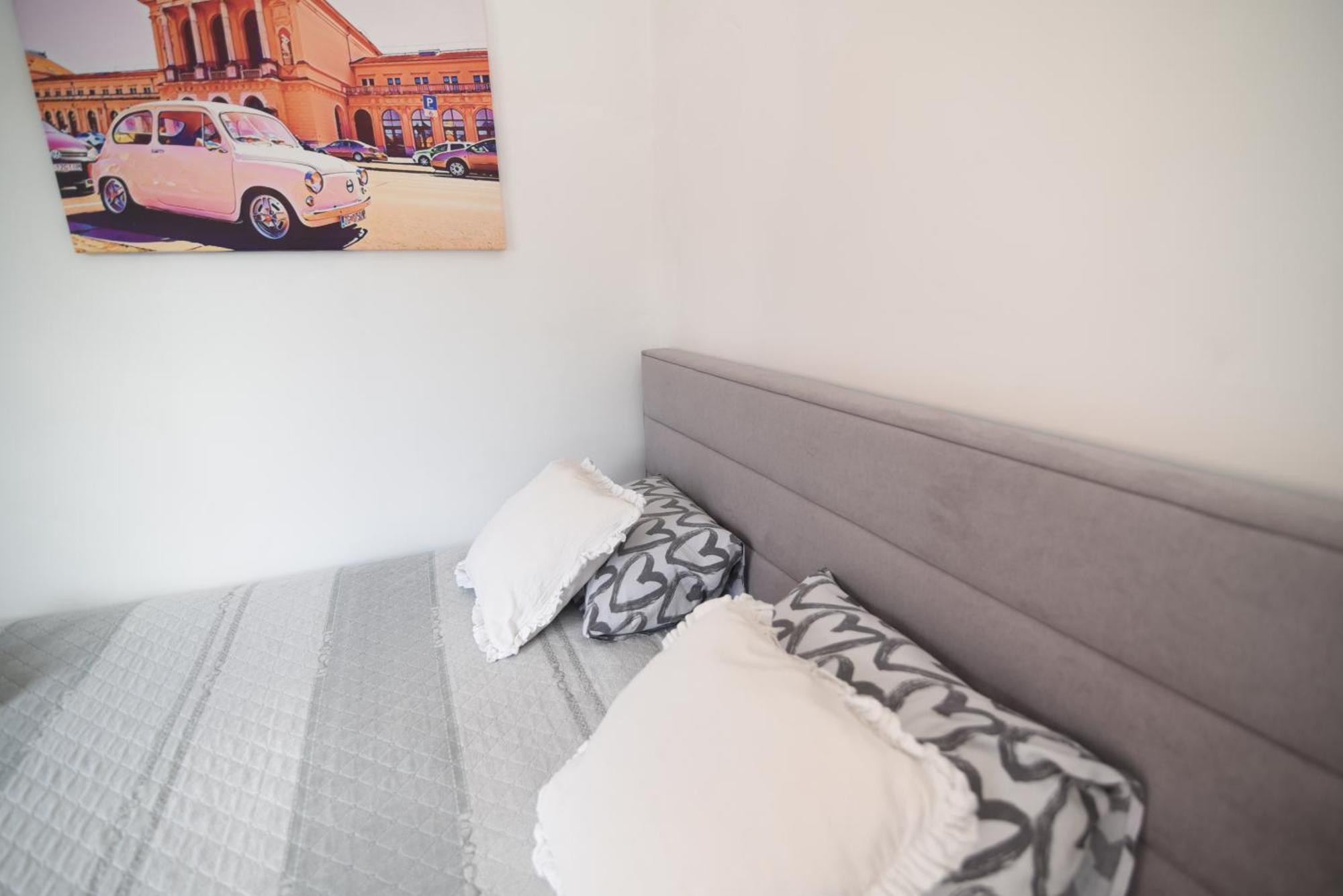 Gretanola Studio In Zagreb, Parking, Self Check-In ภายนอก รูปภาพ